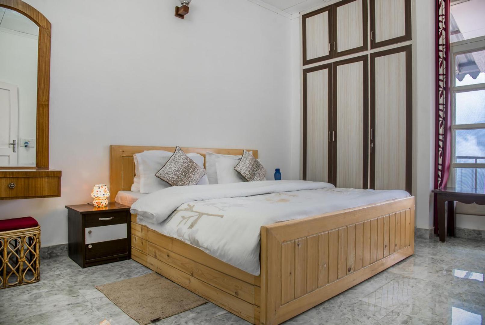 Kasauli Edge Apt With Balcony Екстер'єр фото